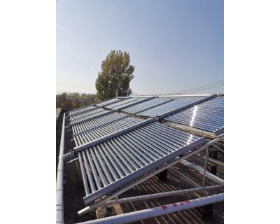 北京延慶區(qū)唐家堡村浴池太陽(yáng)能+空氣能熱水項(xiàng)目